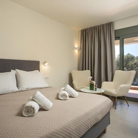 Eden'S Azalea Luxury Suite Rhodes City Bagian luar foto