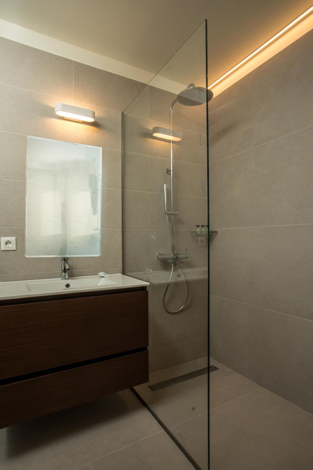 Eden'S Azalea Luxury Suite Rhodes City Bagian luar foto