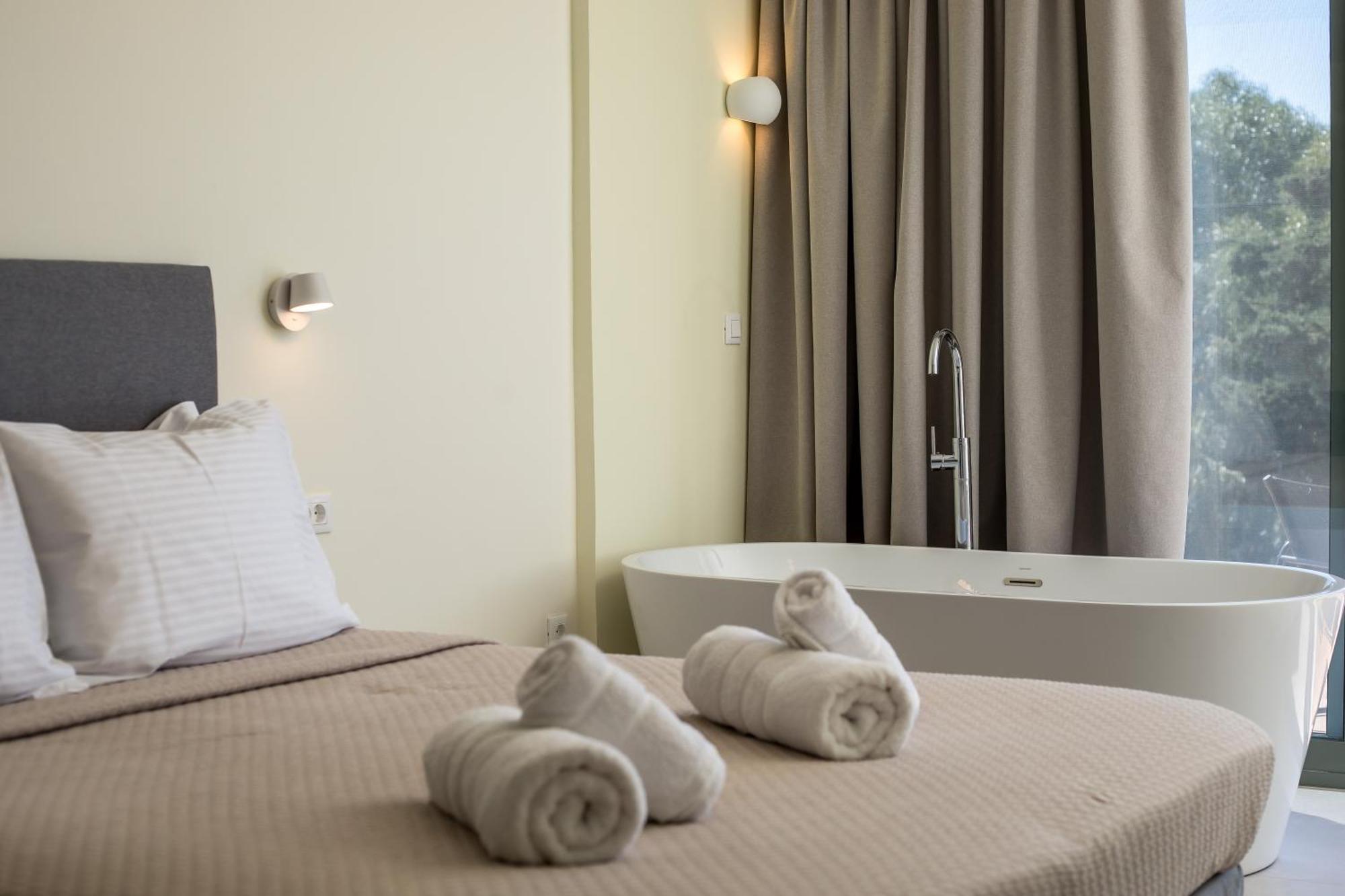 Eden'S Azalea Luxury Suite Rhodes City Bagian luar foto